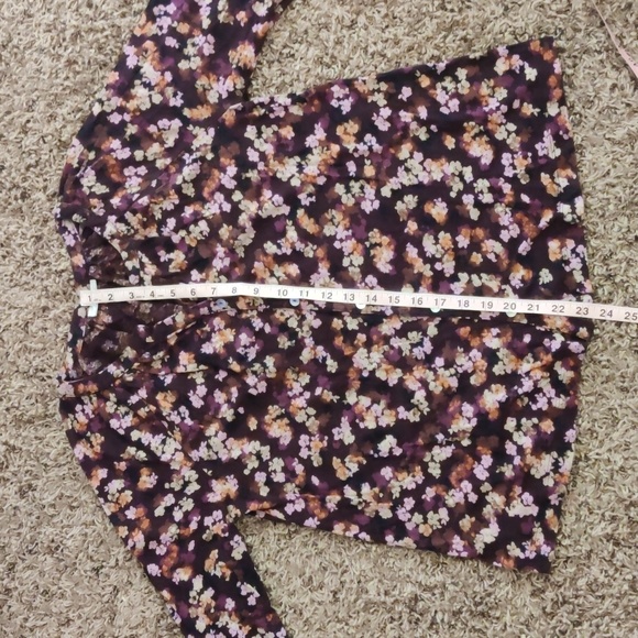 Floral button down top - Picture 6 of 9